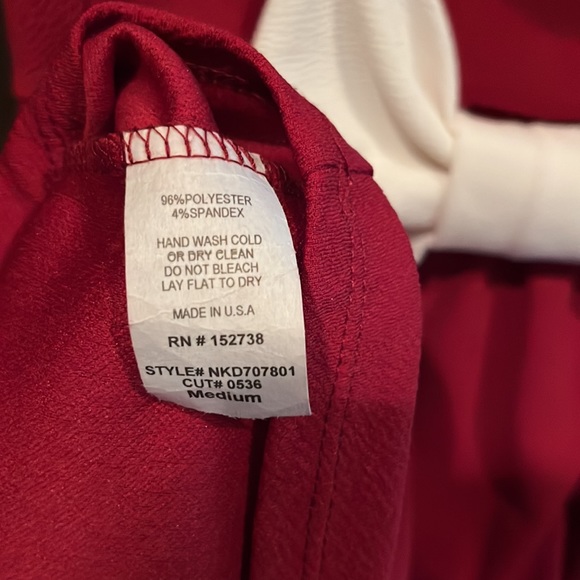 NWOT Medium A line maroon dress - Picture 7 of 7